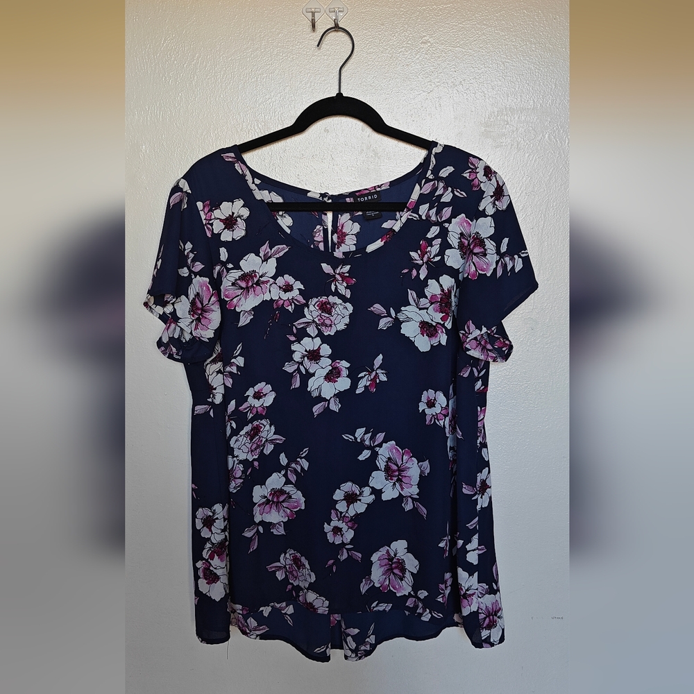 Torrid Plus Size Navy Blue Cherry Blossom Floral Blouse Size 0